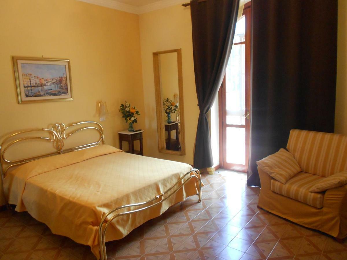 B&B Villa Di Bartolomeo Capaccio Buitenkant foto