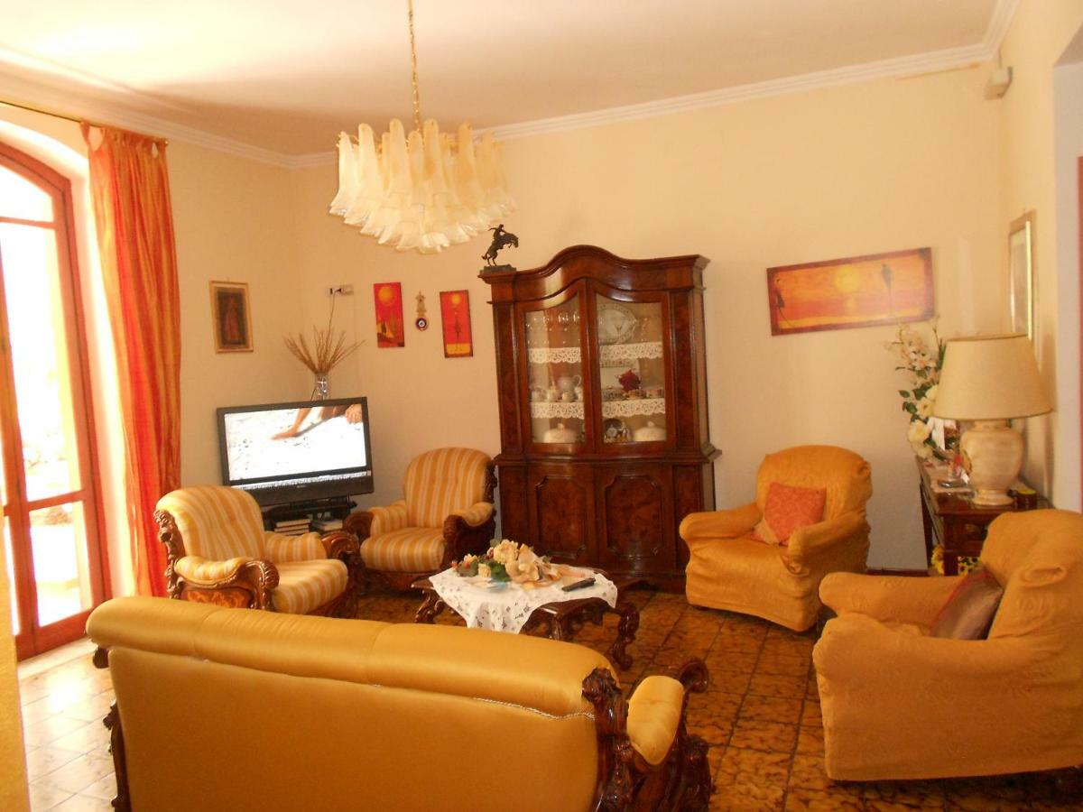 B&B Villa Di Bartolomeo Capaccio Buitenkant foto