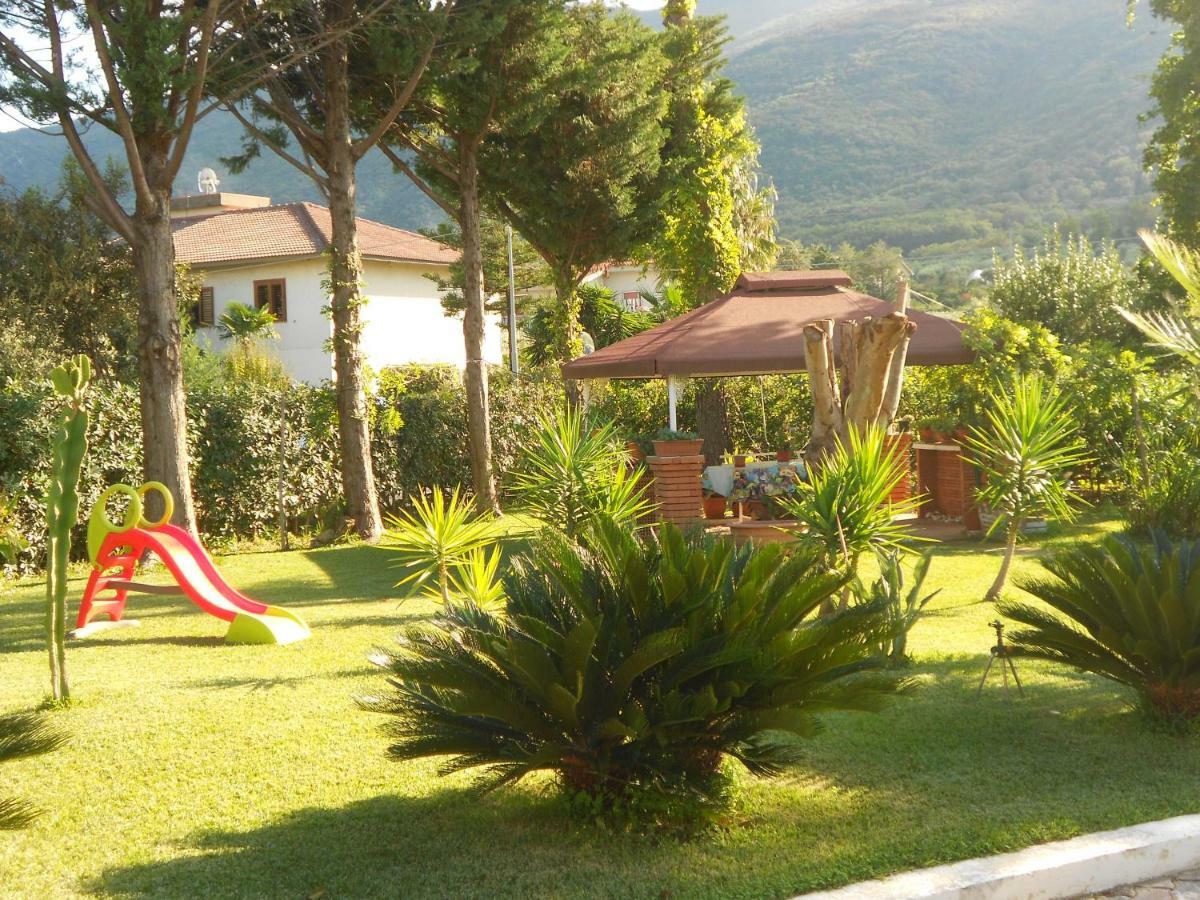B&B Villa Di Bartolomeo Capaccio Buitenkant foto